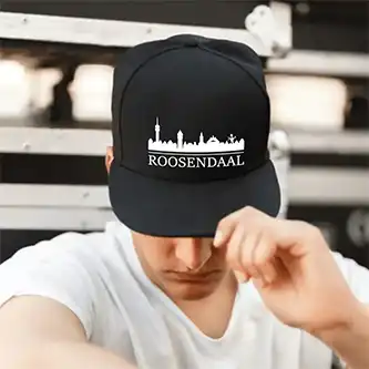 Cap_Zwart_RSD_Skyline-WEBP-1