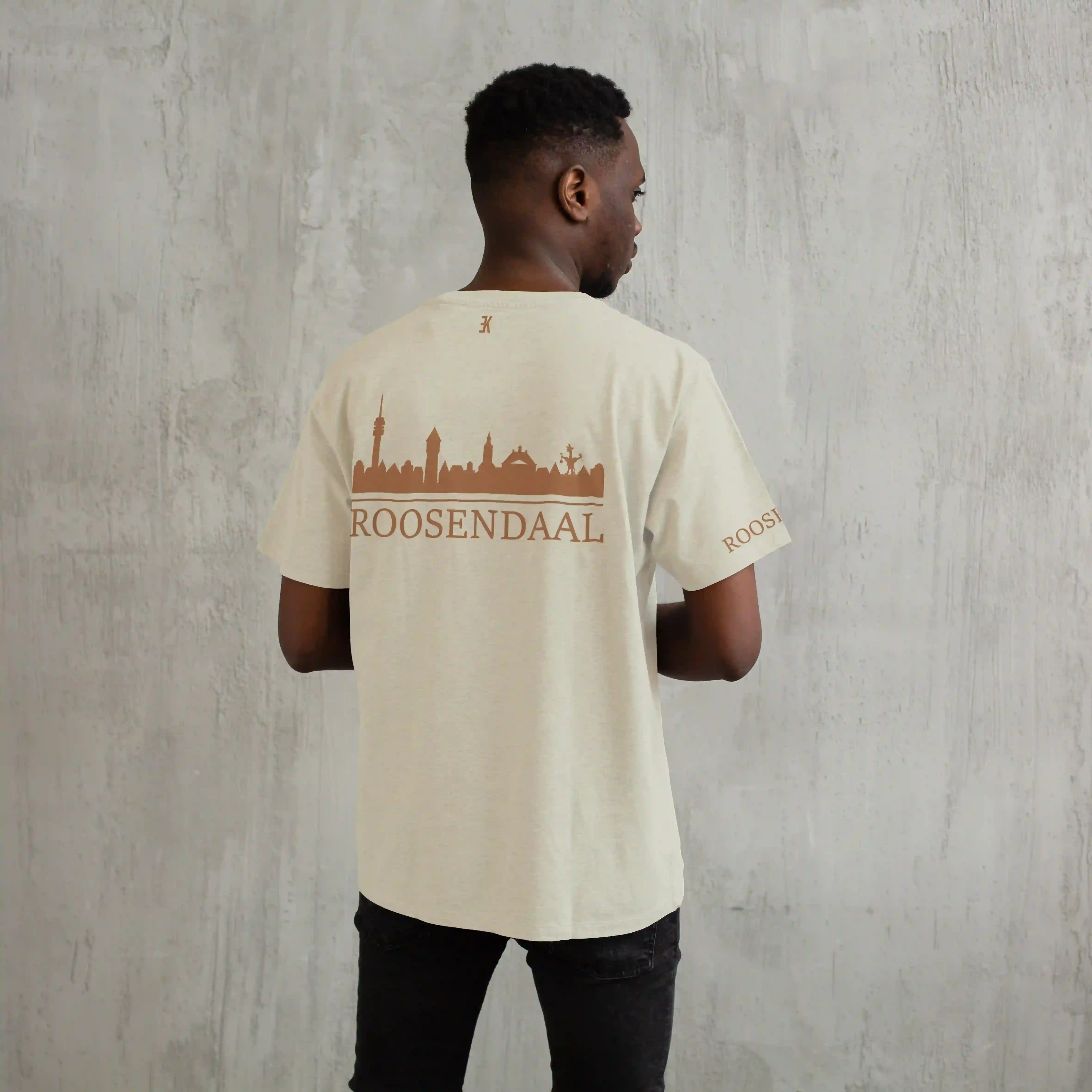 Skyline Roosendaal Shirt - Ek shirt beige model roosendaal skyline opdruk 2 - Skyline Roosendaal O15033