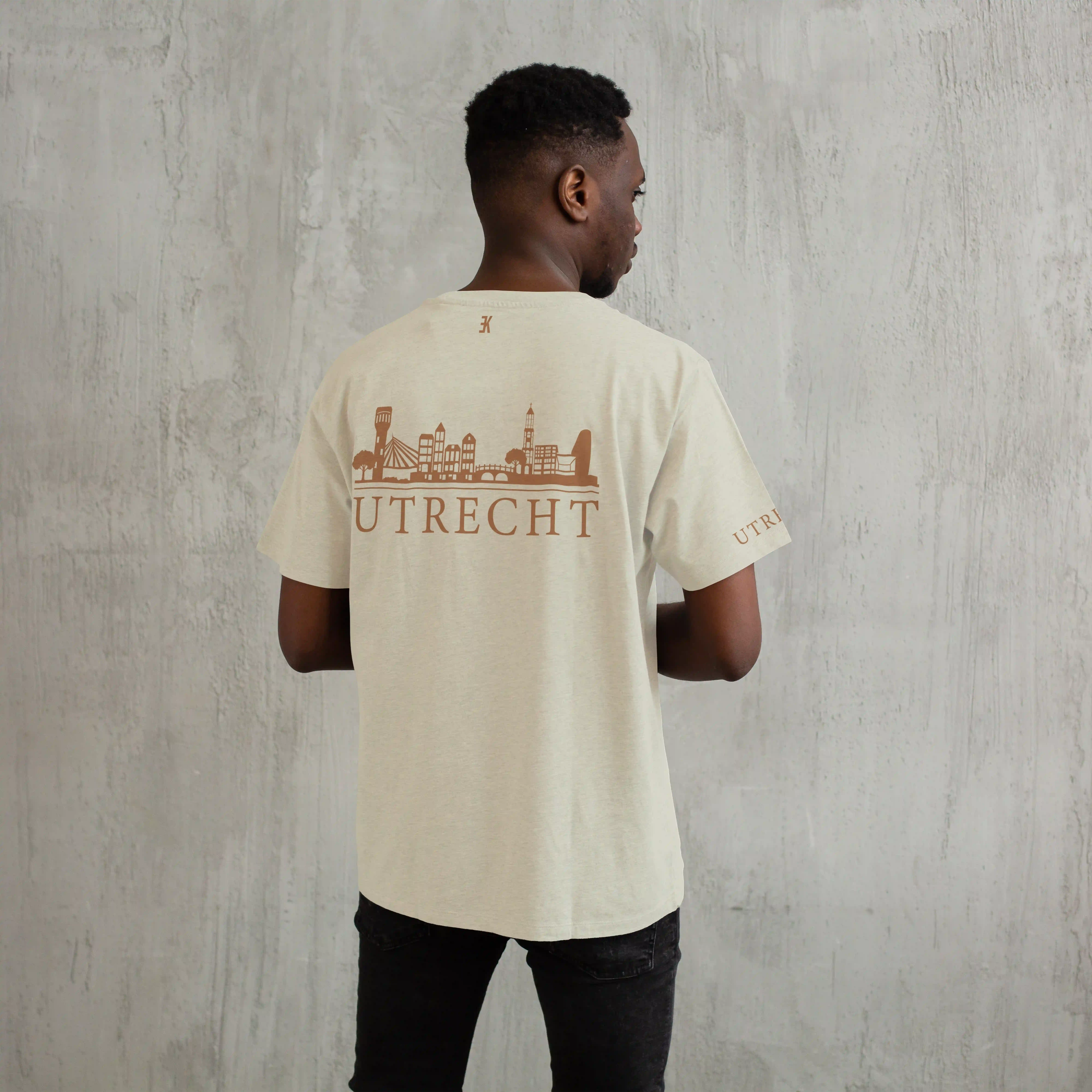 Skyline Utrecht Shirt - Ek utrecht shirt model beige skyline 6 - Skyline Utrecht Shirt O19886