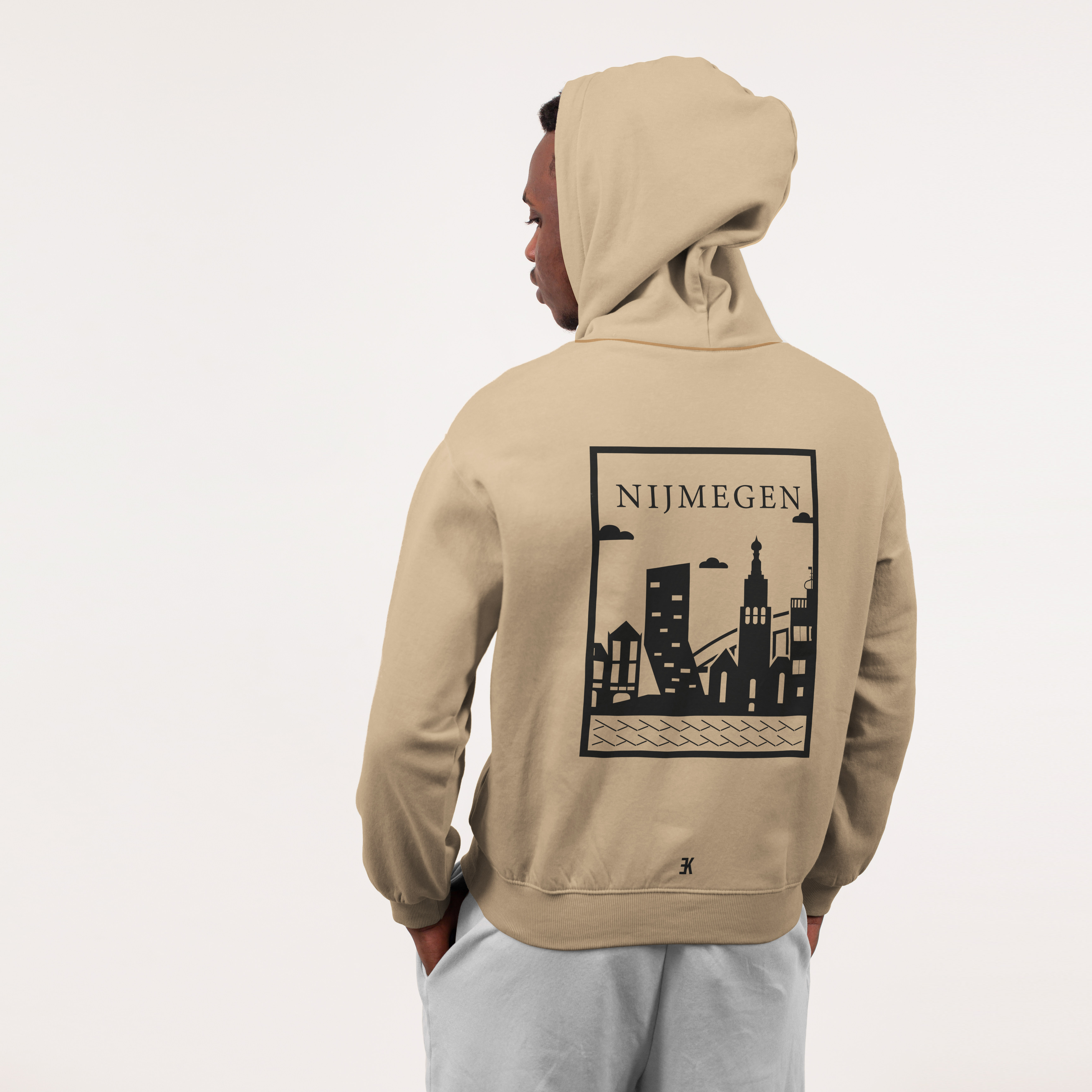 Nijmegen Hoodie - Nijmegen hoodie model beige vlak - Nijmegen Hoodie