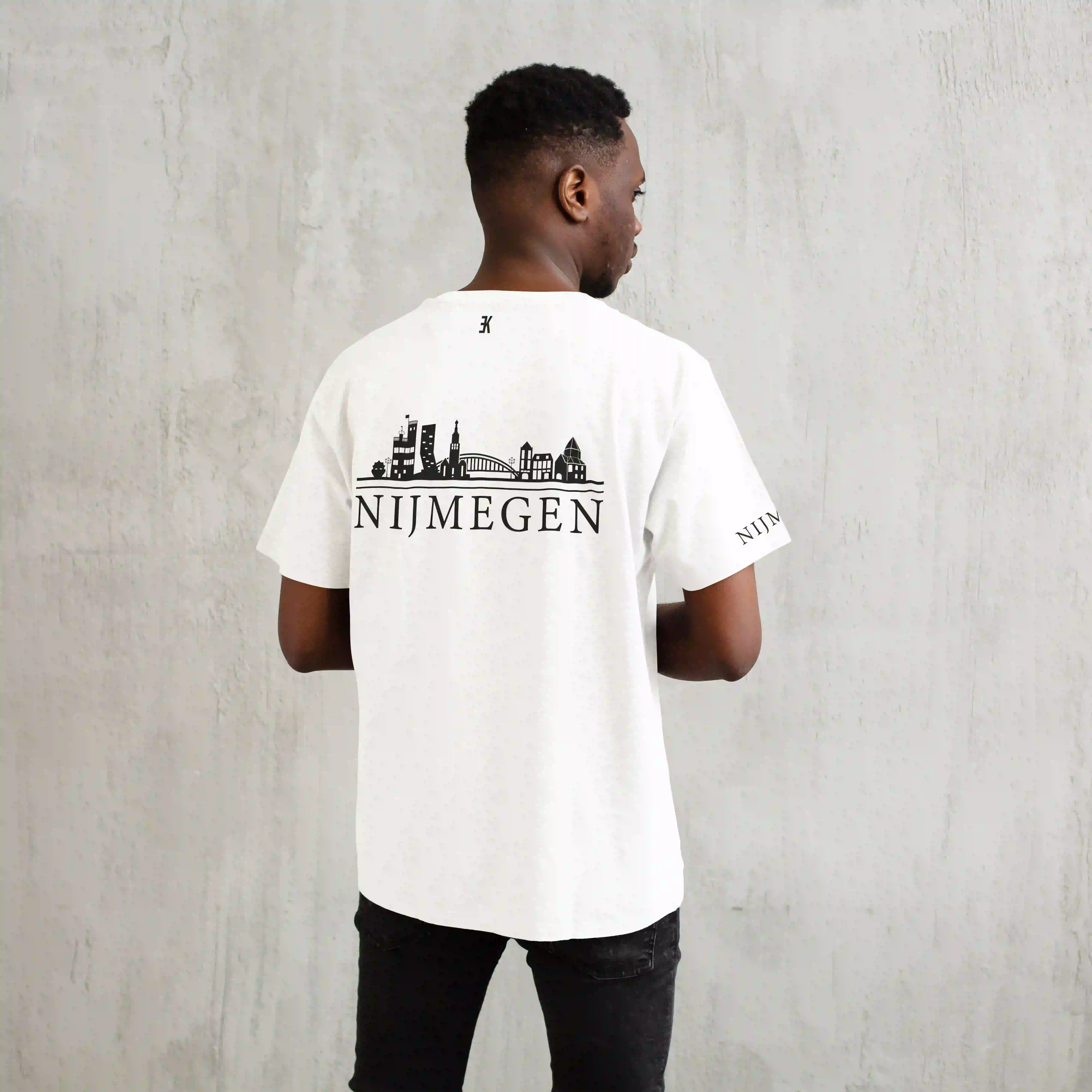 Skyline Nijmegen Shirt - Nijmegen shirt wit skyline zwart model - Skyline Nijmegen Shirt O223466