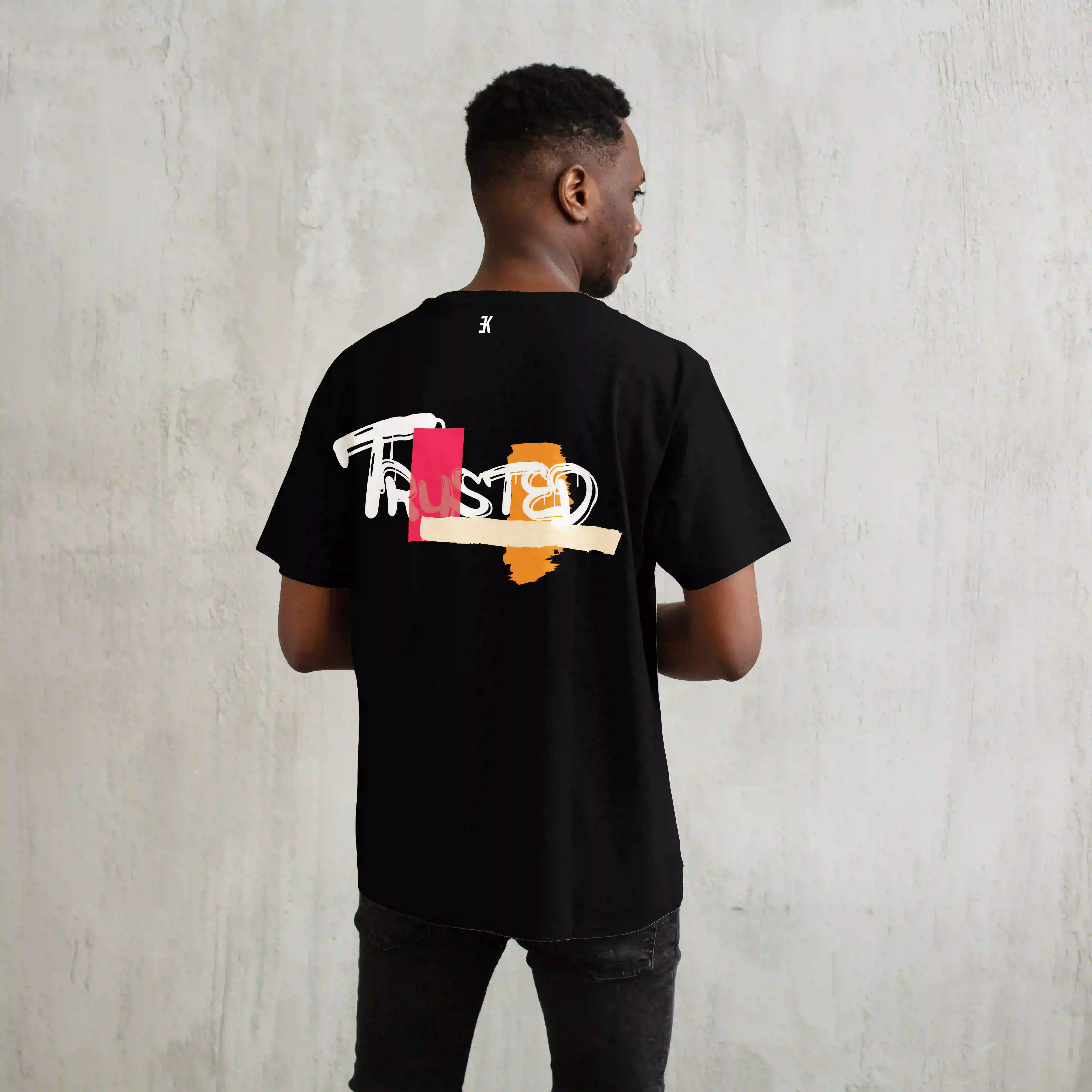 TRUSTED -  T-Shirt - Zwart oversized t shirt trusted 3 - TRUSTED O35986